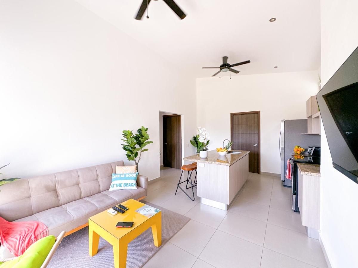 Pura Vida Apartment With Nice Pool Walking Distance To The Heart Of Jacó Kültér fotó