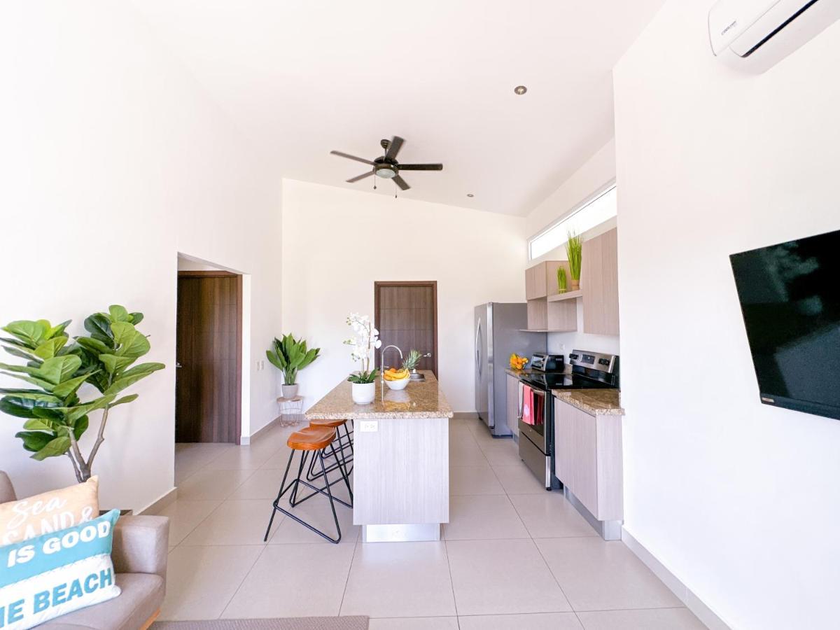 Pura Vida Apartment With Nice Pool Walking Distance To The Heart Of Jacó Kültér fotó